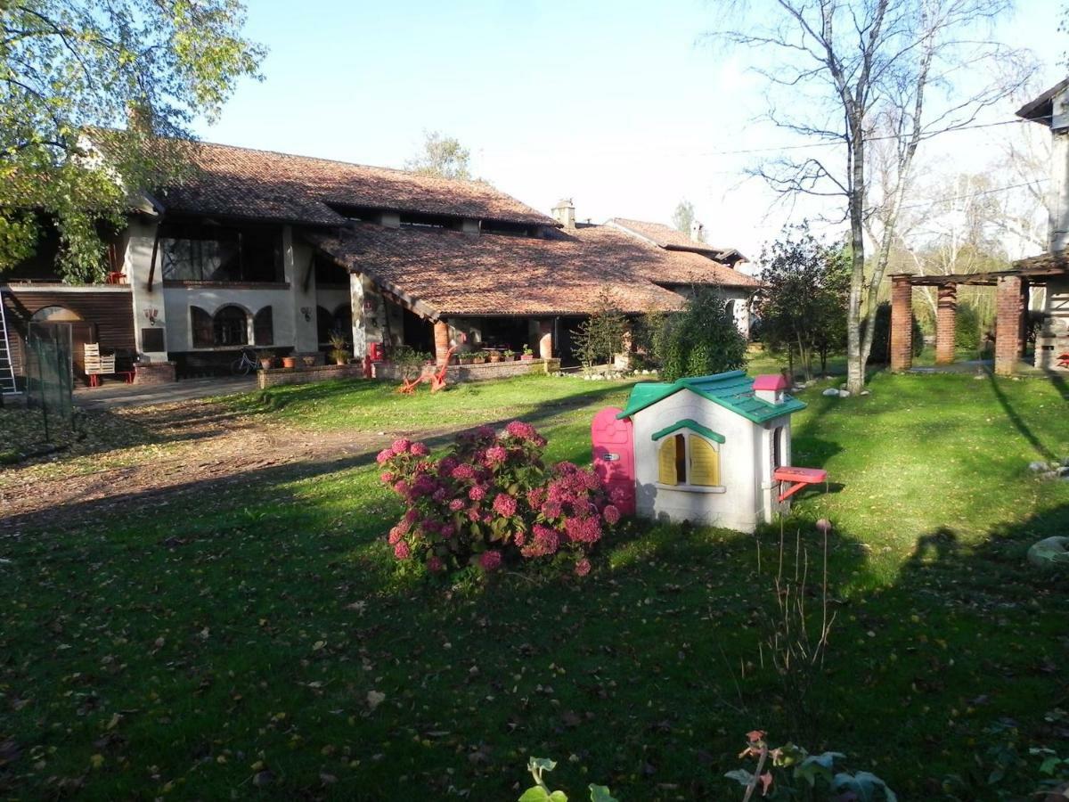 Agriturismo Cascina Poscallone أبياتغراسو المظهر الخارجي الصورة